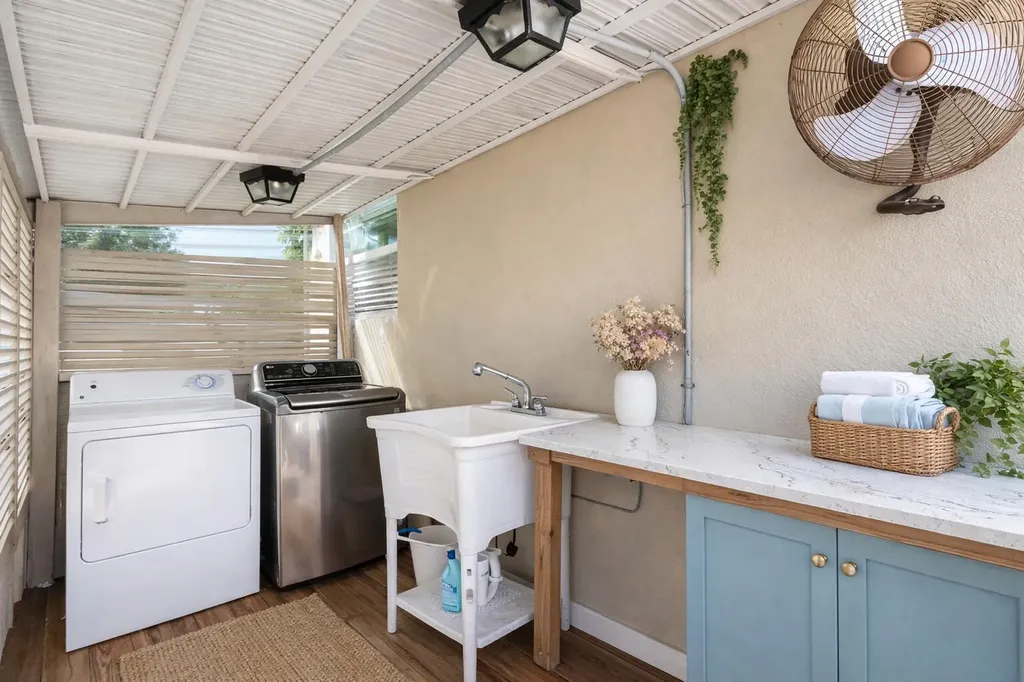 3914 Serubi Avenue Palm Springs FL 33461
