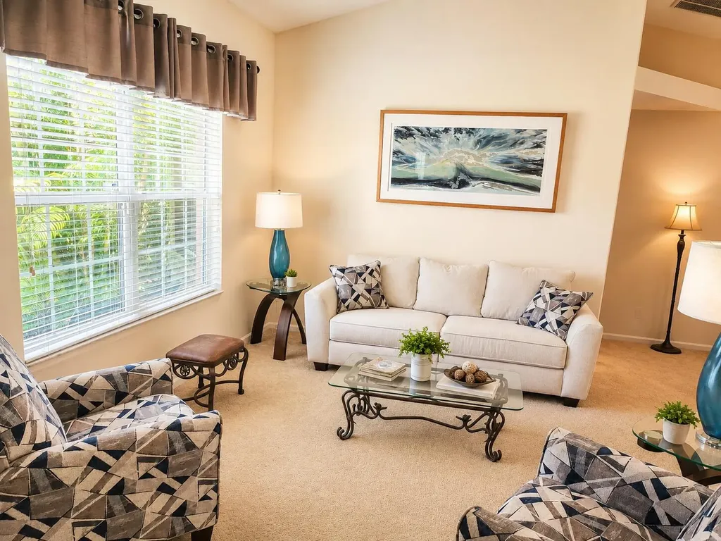 542 SW Prater Avenue Port St Lucie FL 34953