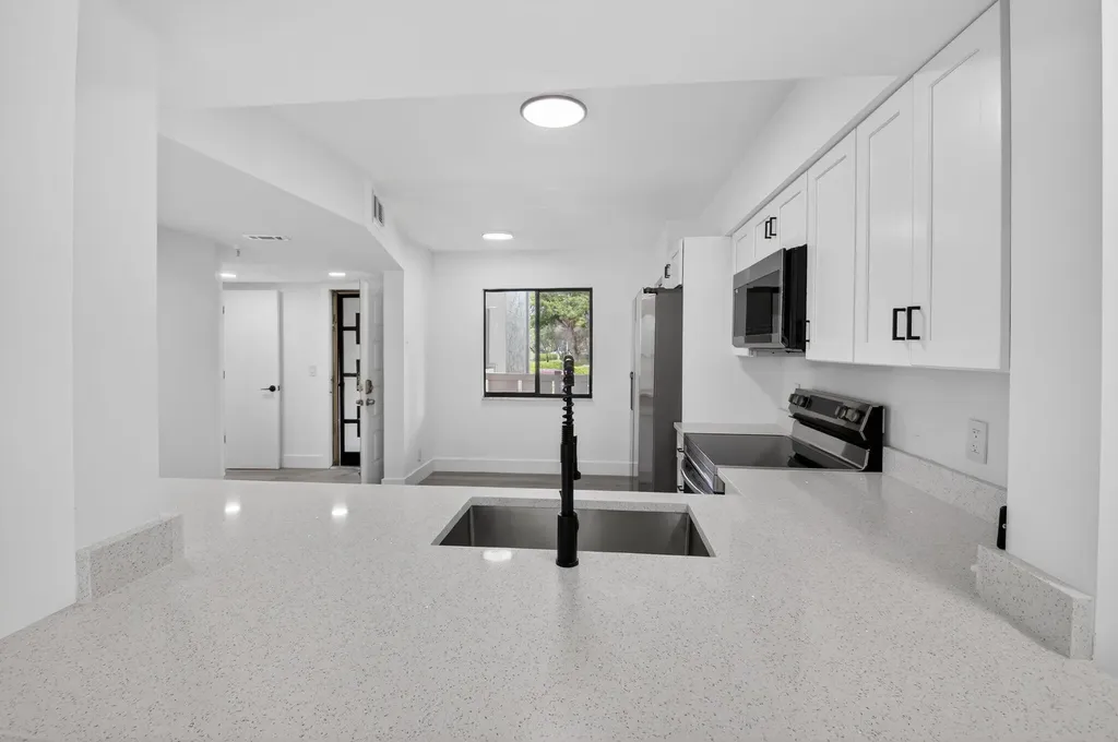 14475 Strathmore Lane Delray Beach FL 33446