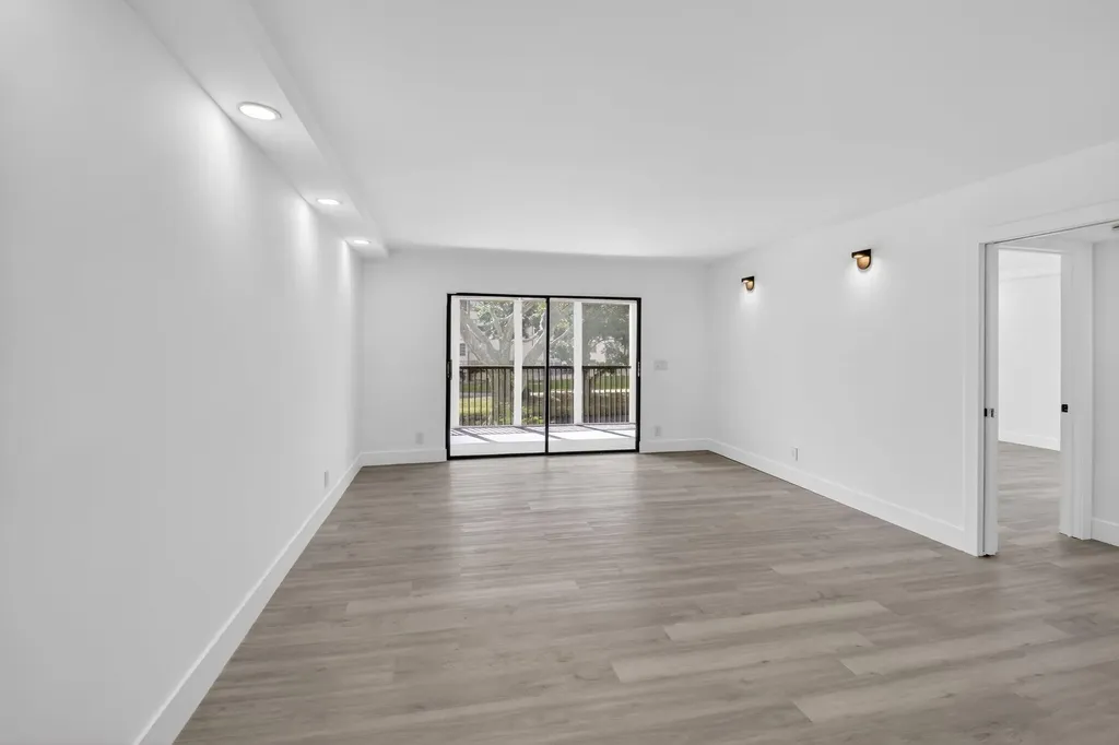 14475 Strathmore Lane Delray Beach FL 33446