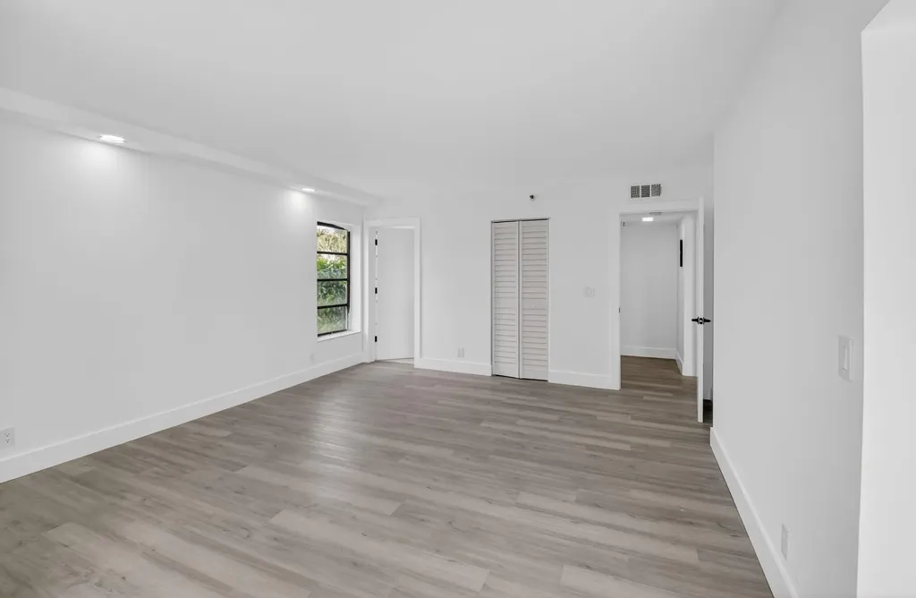 14475 Strathmore Lane Delray Beach FL 33446