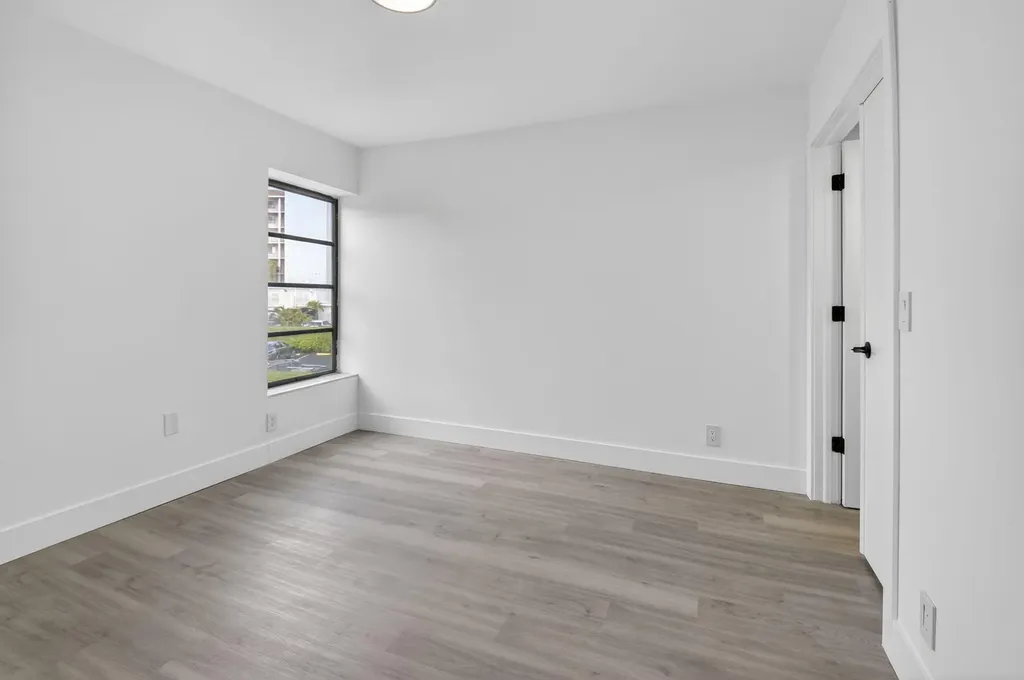 14475 Strathmore Lane Delray Beach FL 33446