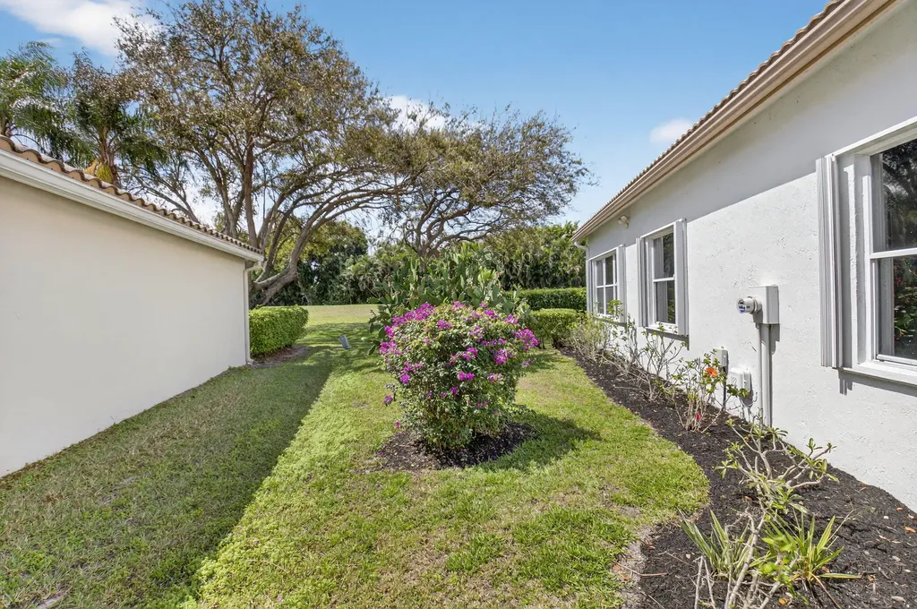 11893 Fountainside Circle Boynton Beach FL 33437