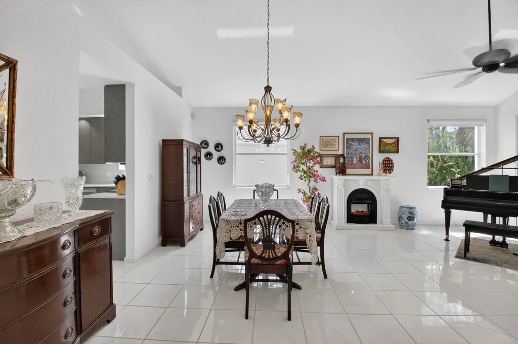 11893 Fountainside Circle Boynton Beach FL 33437