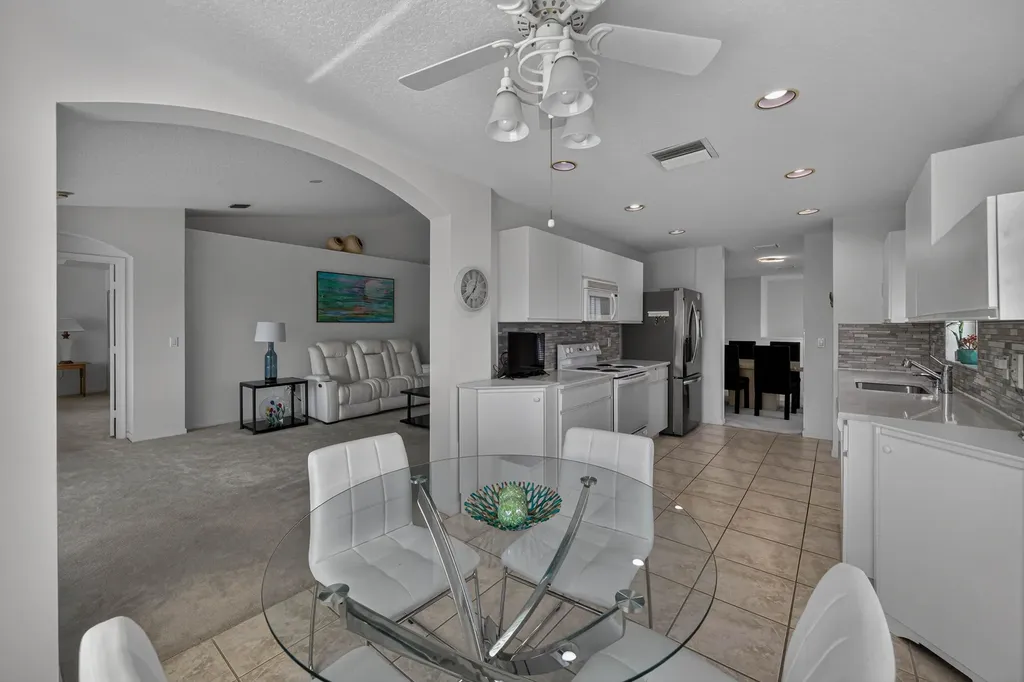 7676 Springwater Place Boynton Beach FL 33437