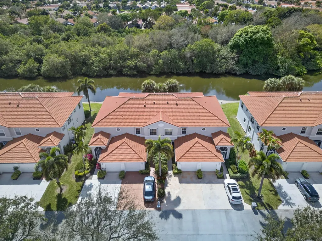 7676 Springwater Place Boynton Beach FL 33437
