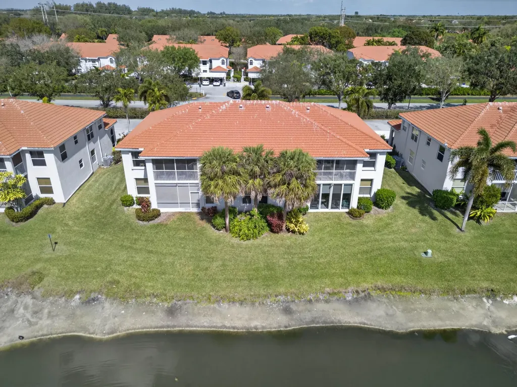 7676 Springwater Place Boynton Beach FL 33437