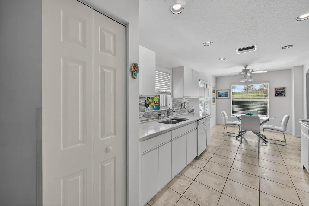 7676 Springwater Place Boynton Beach FL 33437