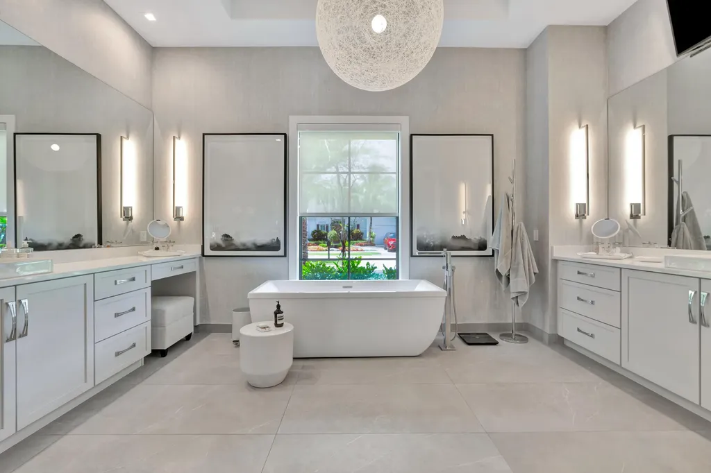 109 NE 9th Street Delray Beach FL 33444