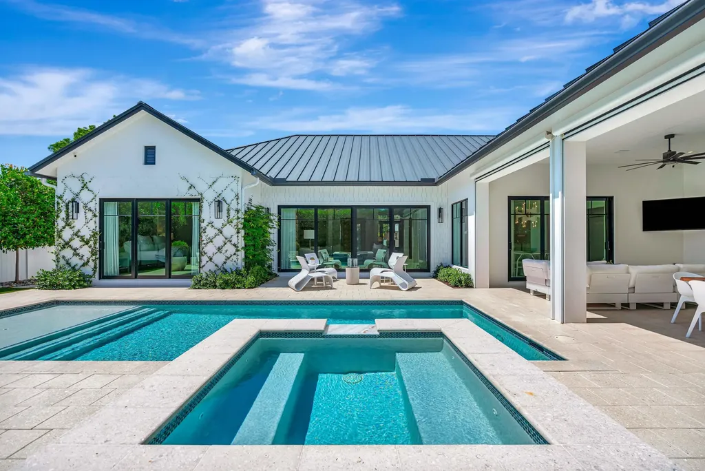 109 NE 9th Street Delray Beach FL 33444