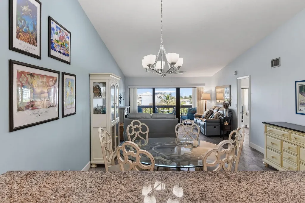 1036 Us Highway One North Palm Beach FL 33408