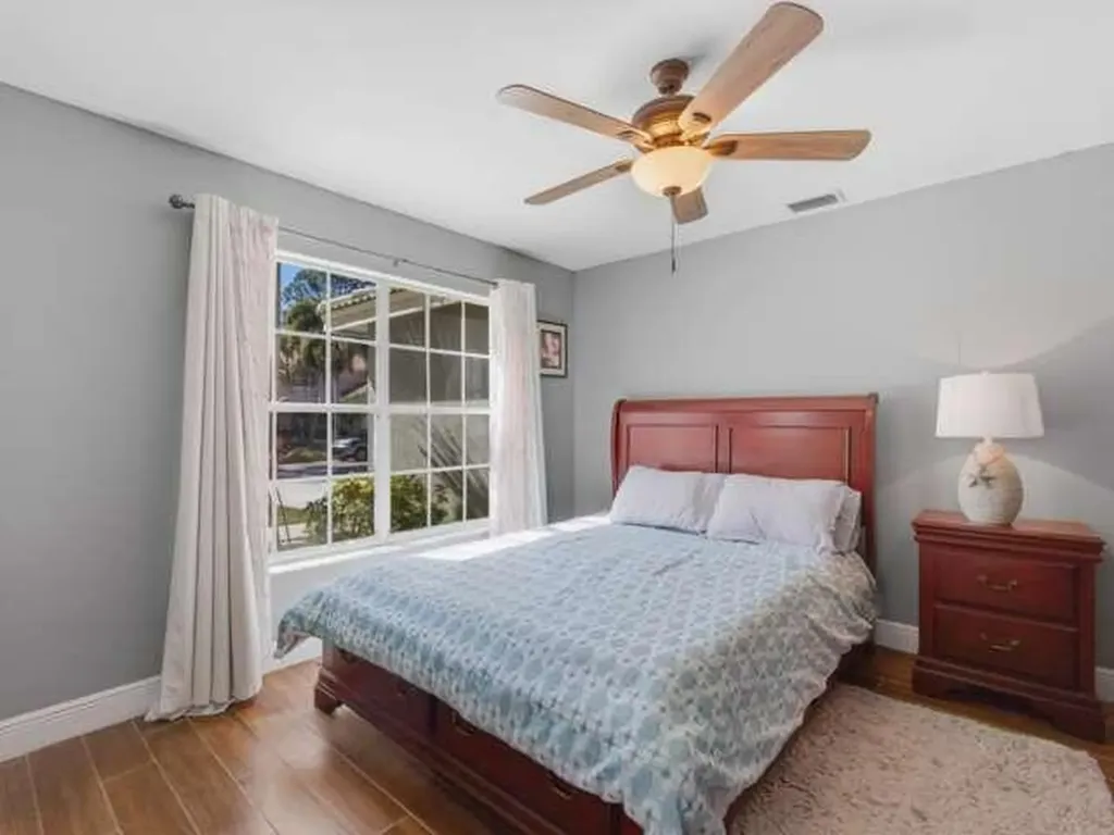 5528 Descartes Circle Boynton Beach FL 33472