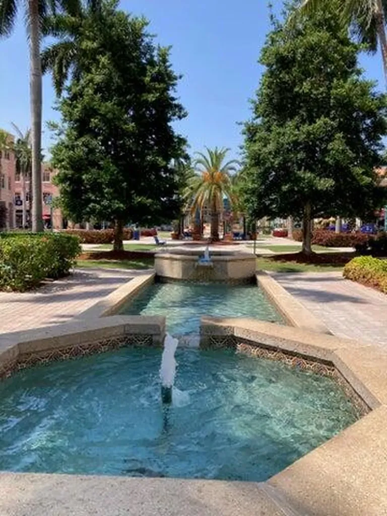 6 Royal Palm Way Boca Raton FL 33432