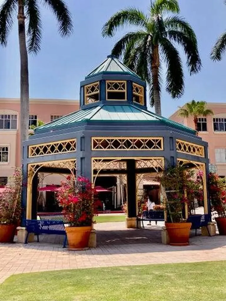 6 Royal Palm Way Boca Raton FL 33432