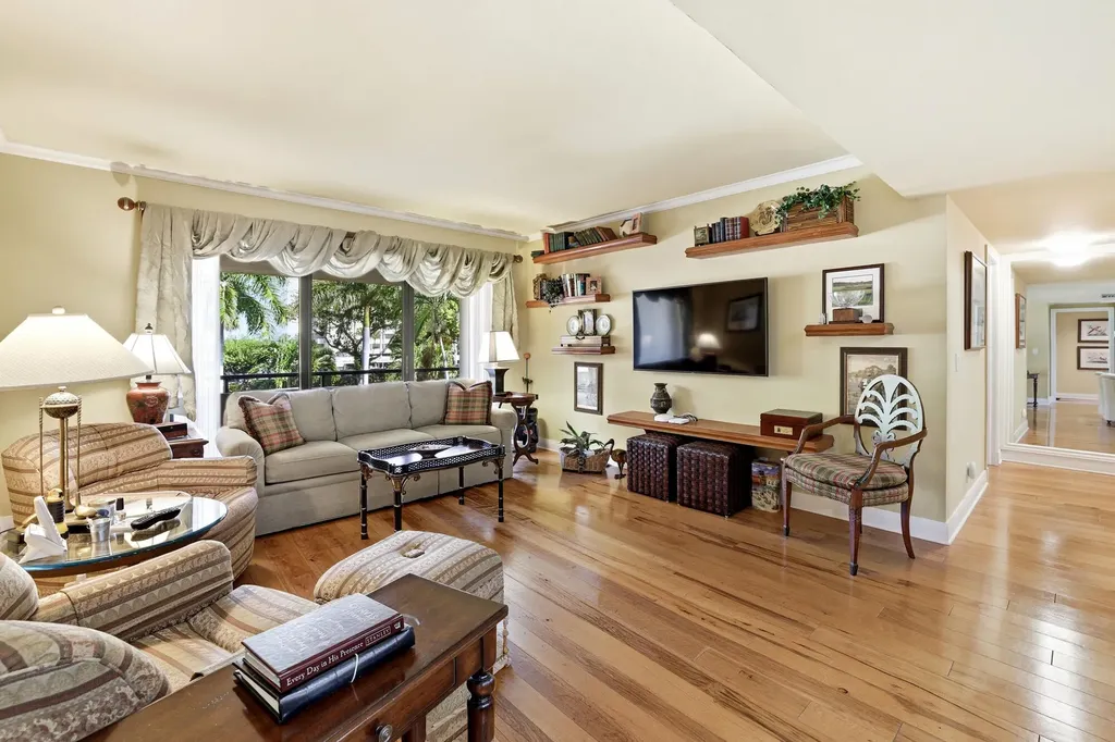 1141 Marine Way E North Palm Beach FL 33408