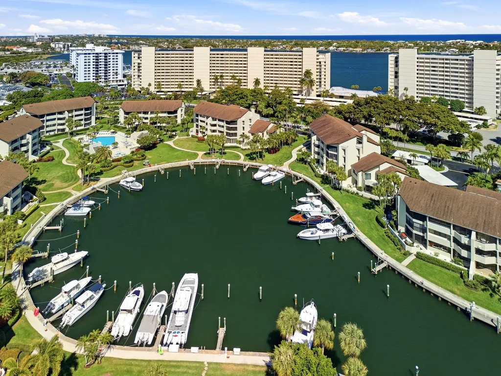 1141 Marine Way E North Palm Beach FL 33408