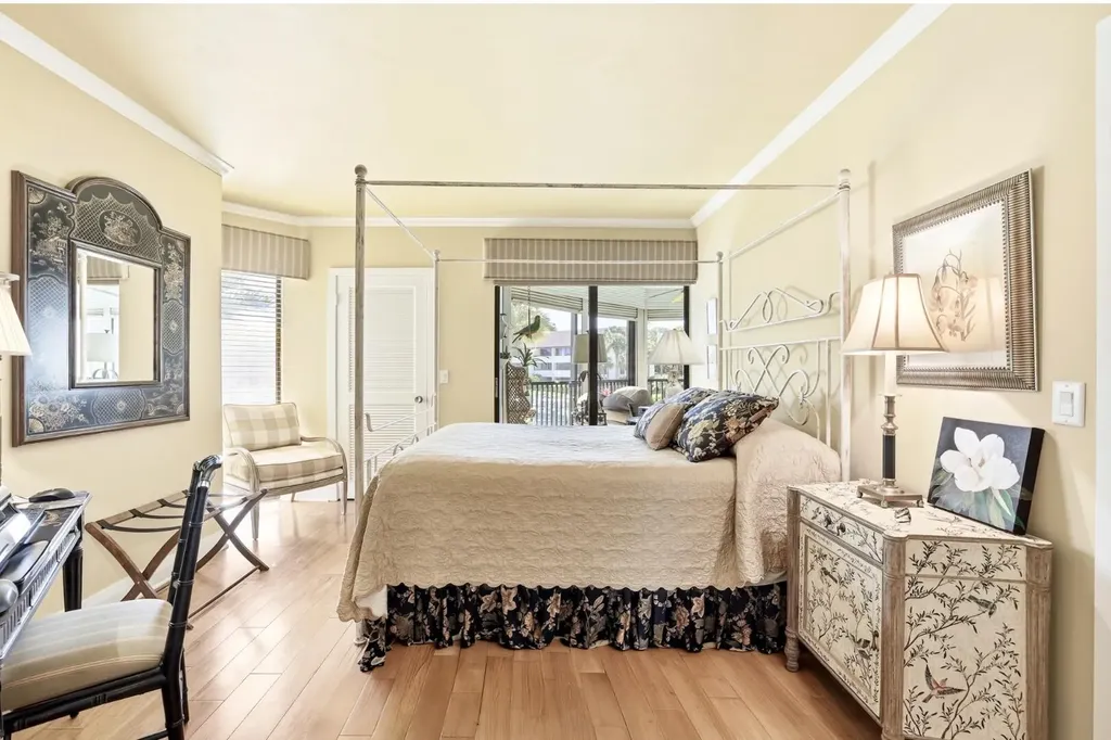 1141 Marine Way E North Palm Beach FL 33408