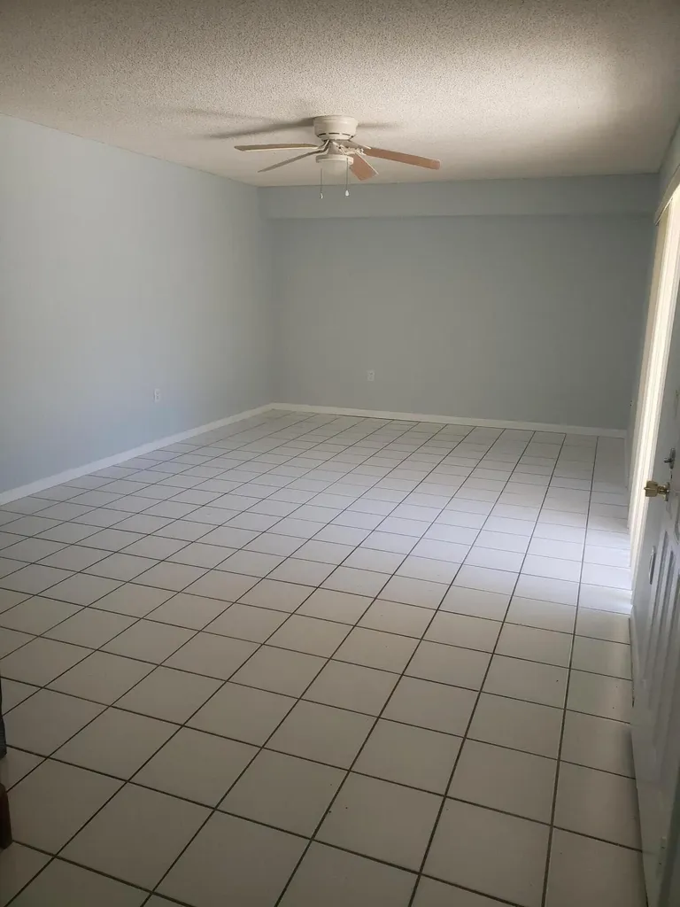 3209 32nd Way West Palm Beach FL 33407