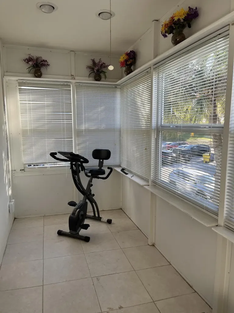 123 Normandy Delray Beach FL 33484