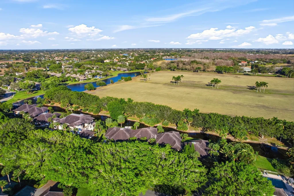 2810 Polo Island Drive Wellington FL 33414