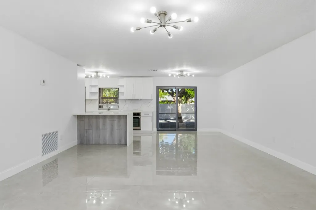 22390 SW 66th Avenue Boca Raton FL 33428