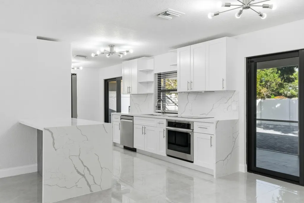 22390 SW 66th Avenue Boca Raton FL 33428