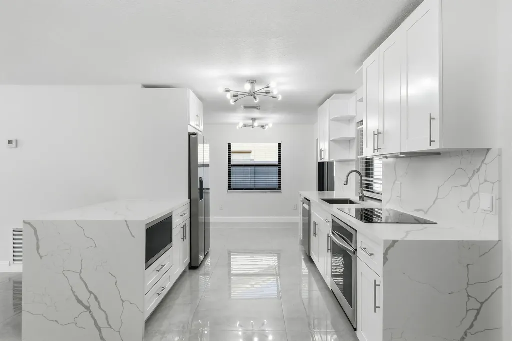 22390 SW 66th Avenue Boca Raton FL 33428