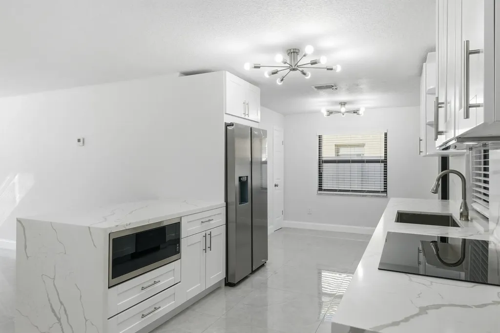22390 SW 66th Avenue Boca Raton FL 33428