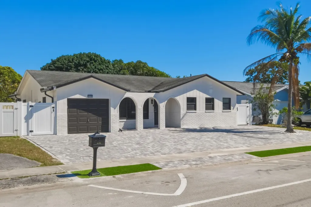 22390 SW 66th Avenue Boca Raton FL 33428
