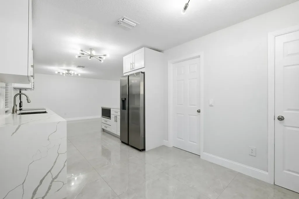 22390 SW 66th Avenue Boca Raton FL 33428