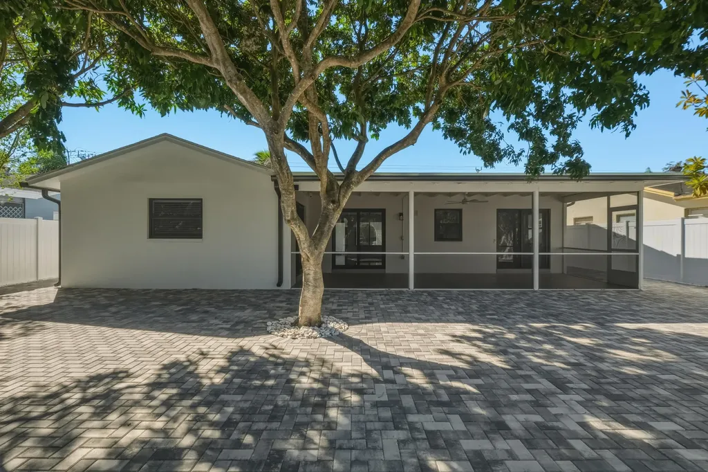 22390 SW 66th Avenue Boca Raton FL 33428