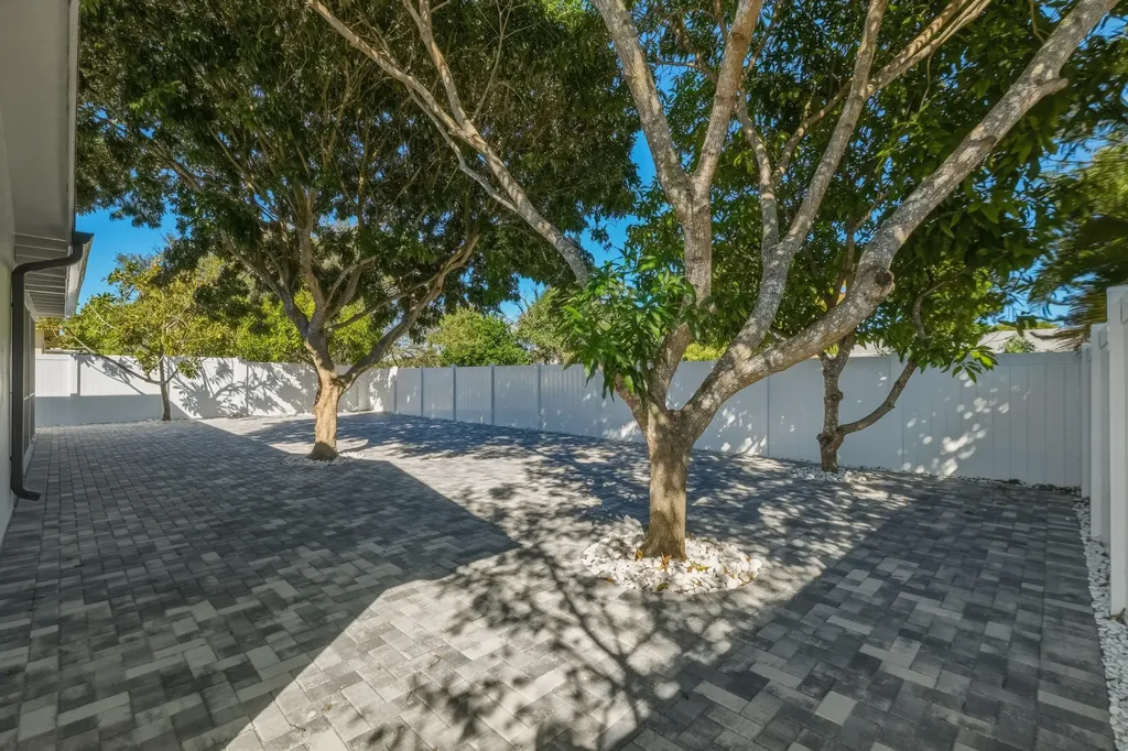 22390 SW 66th Avenue Boca Raton FL 33428