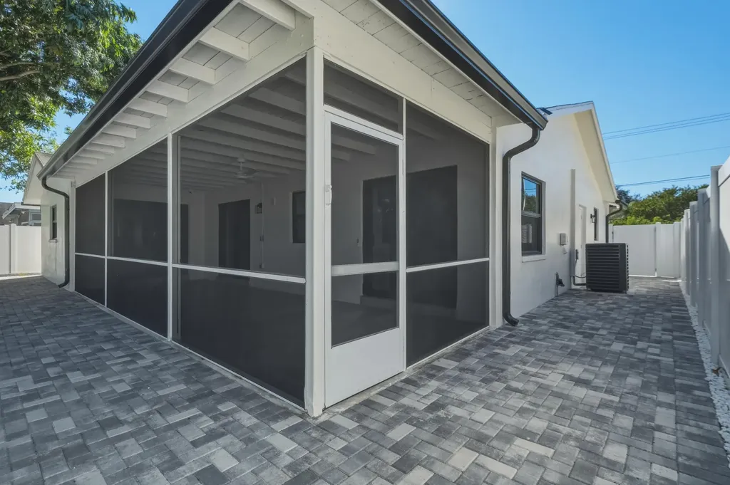 22390 SW 66th Avenue Boca Raton FL 33428