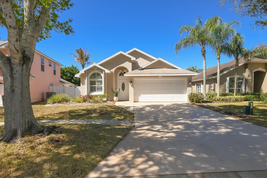 8209 Maidencane Place Port St Lucie FL 34952