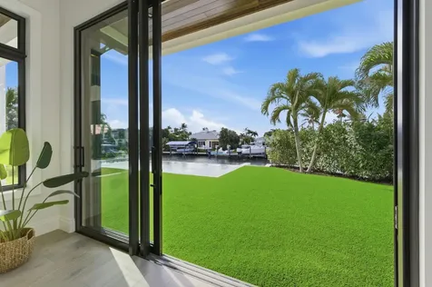 2442 Bay Circle Palm Beach Gardens FL 33410