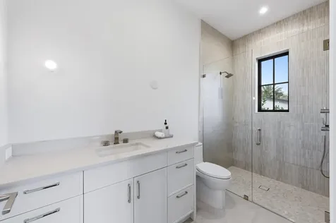 2442 Bay Circle Palm Beach Gardens FL 33410