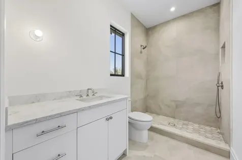 2442 Bay Circle Palm Beach Gardens FL 33410