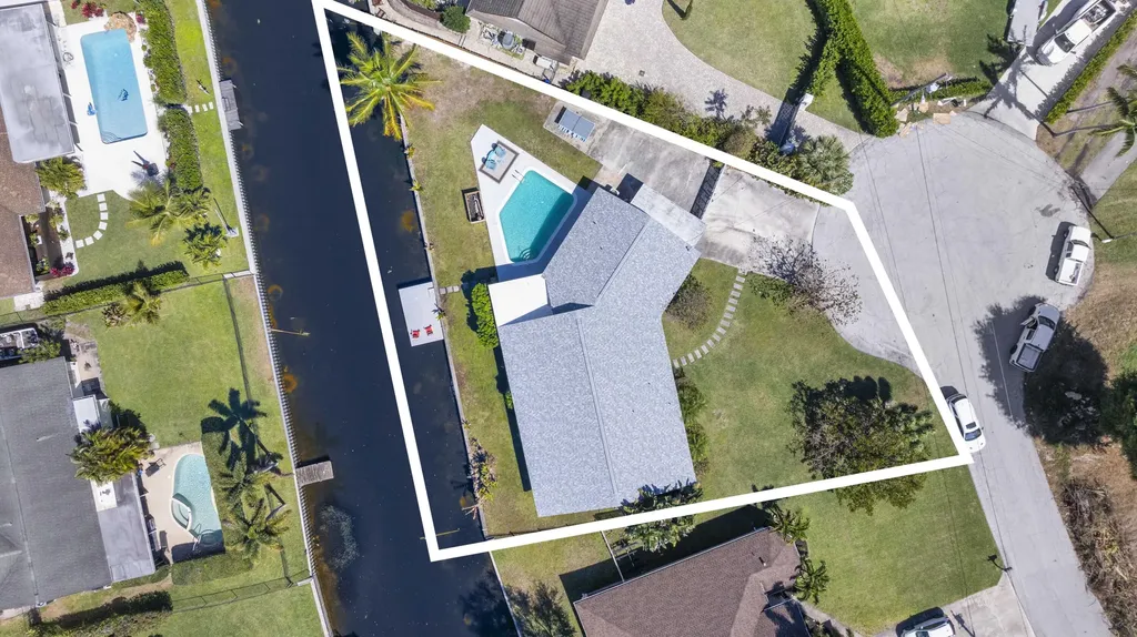 6797 Bayshore Drive Lake Worth FL 33462