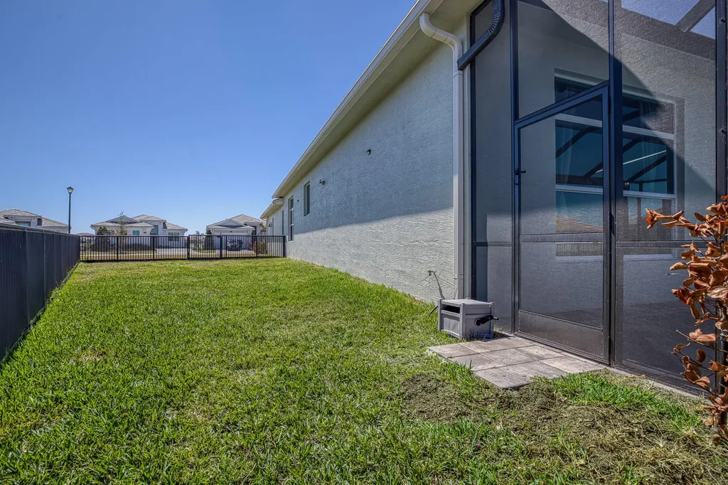 8538 SW Cantante Way Port St Lucie FL 34987