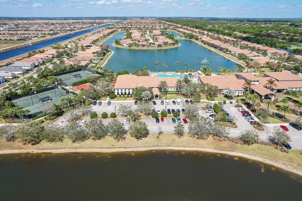 8538 SW Cantante Way Port St Lucie FL 34987