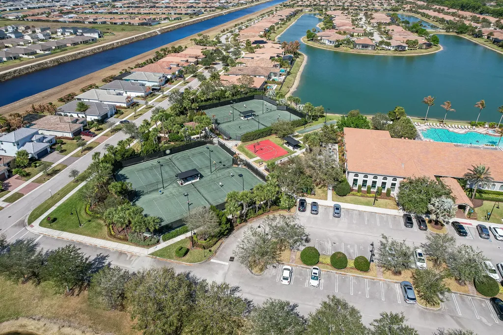 8538 SW Cantante Way Port St Lucie FL 34987