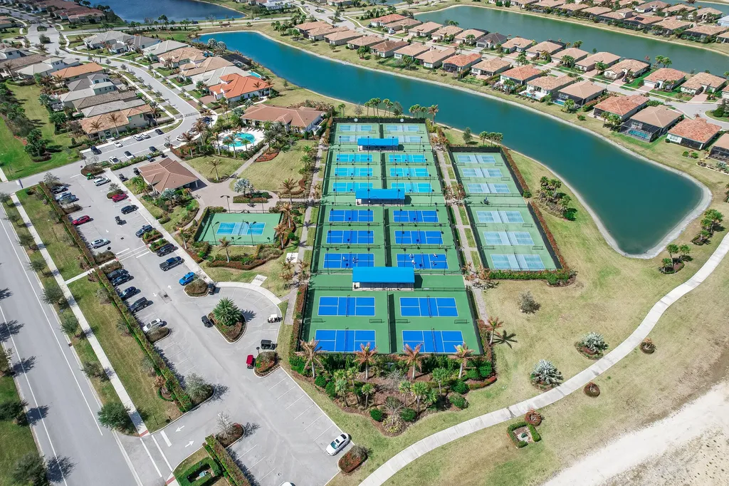 8538 SW Cantante Way Port St Lucie FL 34987