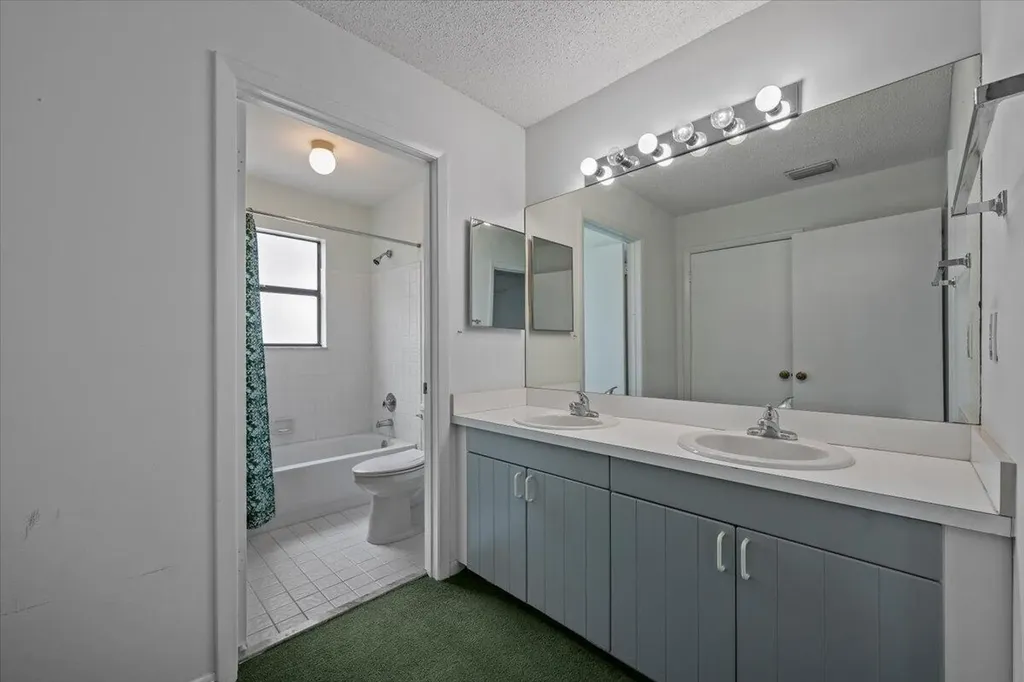 2537 Bedford Mews Drive Wellington FL 33414