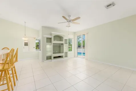 612 SE 6th Street Stuart FL 34994