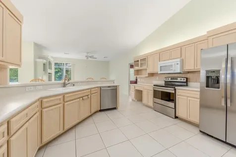 612 SE 6th Street Stuart FL 34994