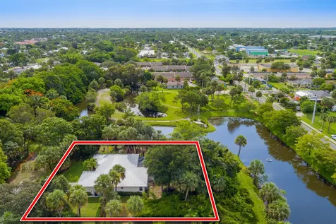 612 SE 6th Street Stuart FL 34994