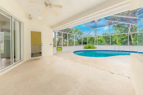 612 SE 6th Street Stuart FL 34994