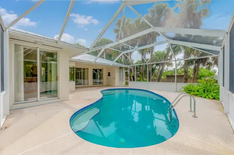 612 SE 6th Street Stuart FL 34994