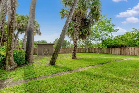 612 SE 6th Street Stuart FL 34994