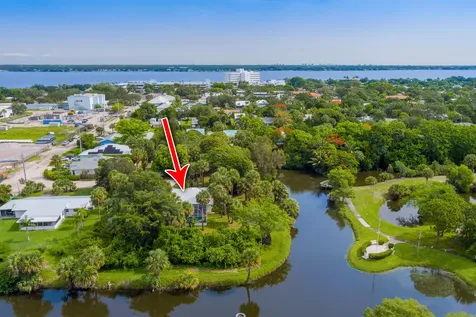 612 SE 6th Street Stuart FL 34994
